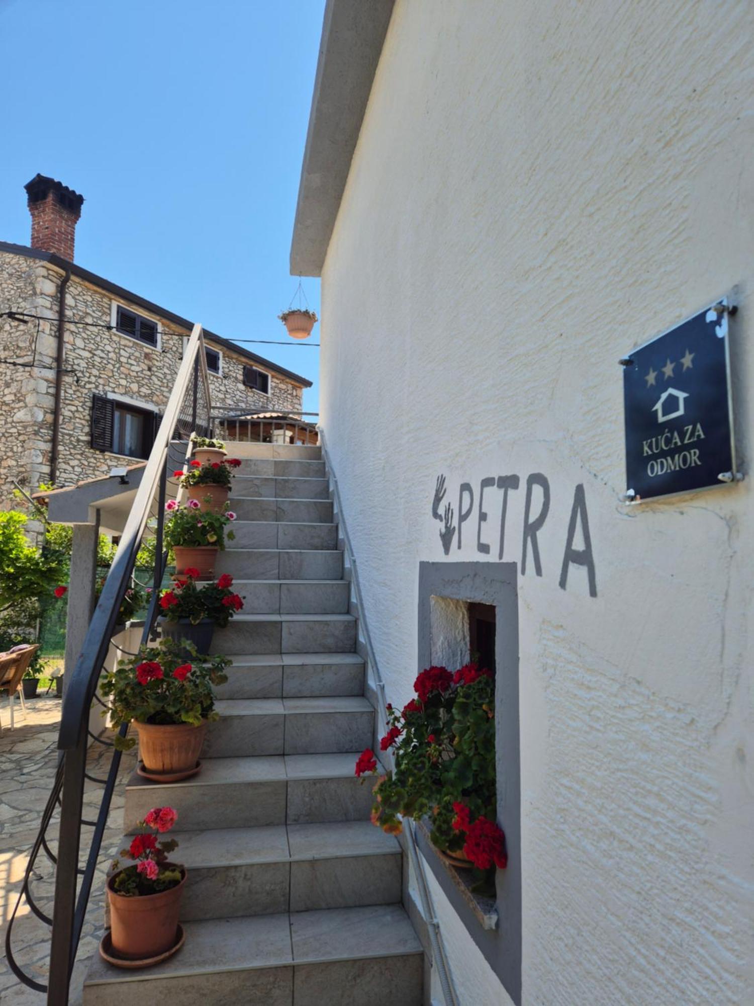Kuca Za Odmor Petra Apartment Cepljani Exterior photo